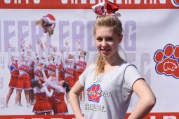 Cheerleader of the week: Anna